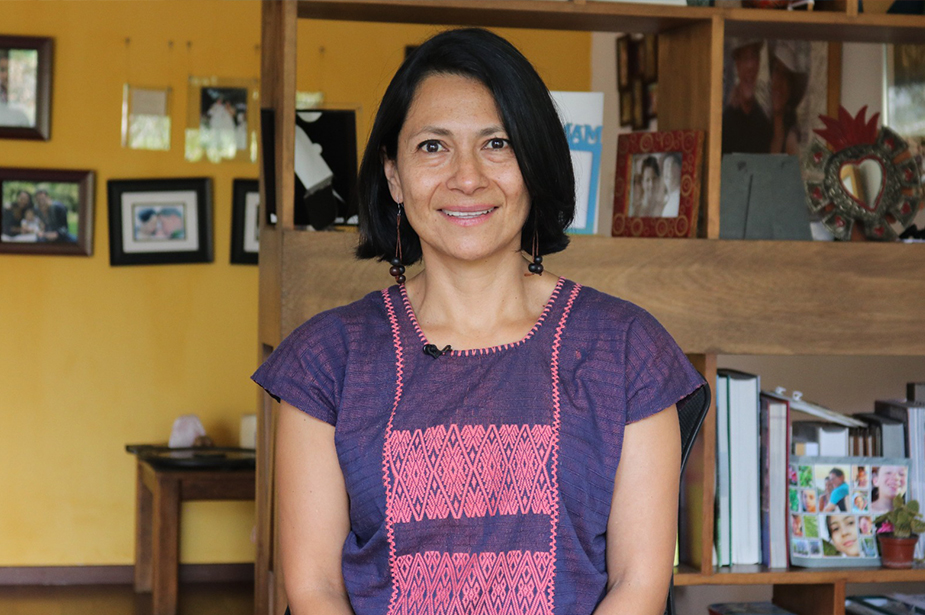 Portrait photo of Astrid Puentes, lawyer and independent consultant on human rights, the environment and climate. ASTRID PUENTES