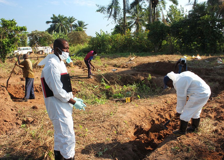 The Technical Assistance Team excavating a mass gravesite in Tshisuku (Kazumba territory), Kasai Central province, DR Congo, June 2019. © MONUSCO/UN Joint Human Rights Office