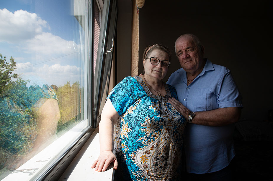 “We are grateful to Moldova, but we think of home all the time.” Polina and Oleksandr are refugees from Ukraine. © Vincent Tremeau/OHCHR