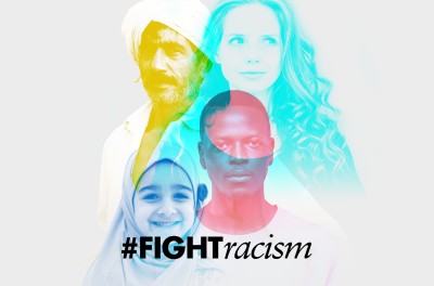 Póster de #FightRacism donde se muestran retratos de 4 personas diversas