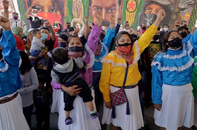 墨西哥墨西哥城的土著人民纪念土著人民抵抗欧洲人到来529年。©路透社