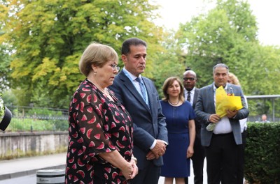 La Alta Comisionada de las Naciones Unidas para los  Derechos Humanos&nbsp;Michelle Bachelet se reunió con familiares y empleados  para honrar a colegas que fueron asesinados mientras prestaban servicio en  defensa de los derechos humanos en el Palacio Wilson, Ginebra, Suiza Ⓒ OHCHR