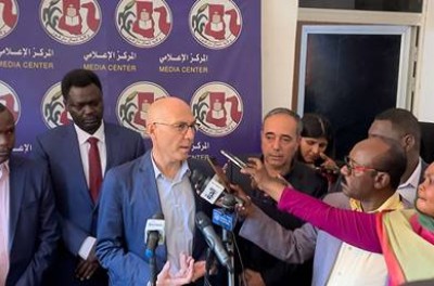 Верховный комиссар во время официального визита в Судан. OHCHR/Anthony Headley