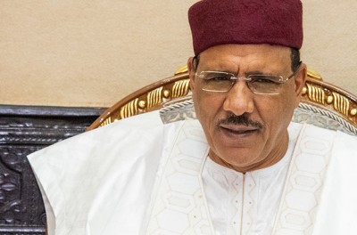 رئيس جمهورية النيجر محمد بازوم © رويترز 