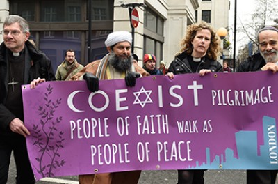 يدعم إعلان بيروت دور الأديان في تعزيز حقوق الإنسان