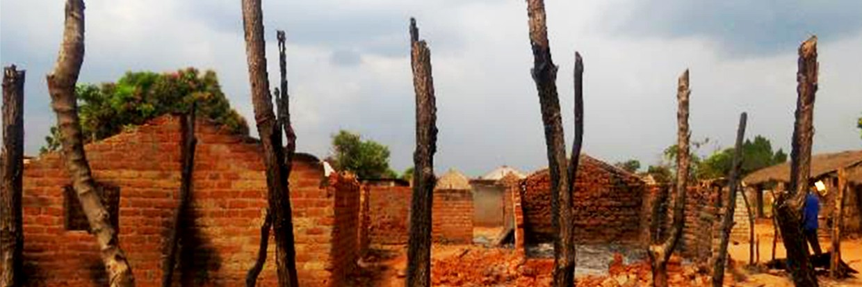 Consecuencias del ataque contra el pueblo de Boyo en la República Centroafricana donde 20 personas resultaron asesinadas, el pueblo saqueado y casas incendiadas en diciembre de 2021. ©Yann Collier OHCHR 25.01.2022