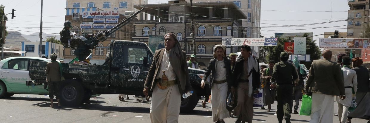Daily life in Sanaa after UN-brokered truce expired. 9 October 2022 © EPA-EFE/YAHYA ARHAB