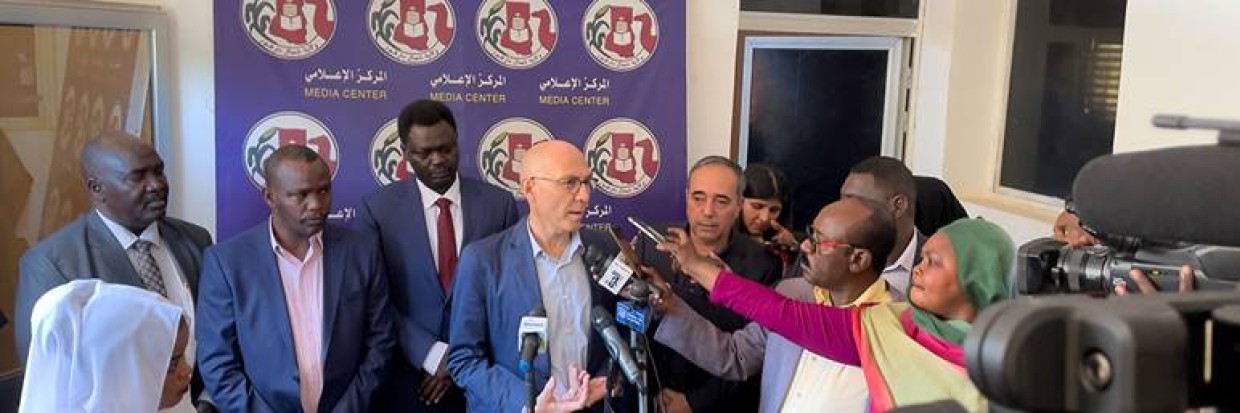 El Alto Comisionado durante su visita oficial a Sudán. Ⓒ ACNUDH/Anthony Headley
