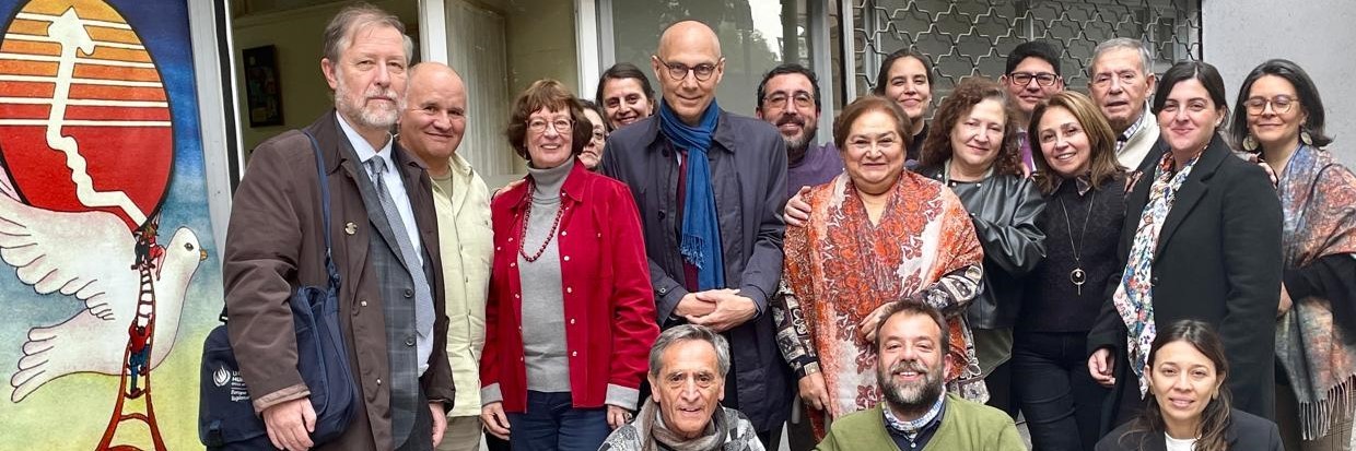 Photo of HC Türk with authorities and civil society in Chile