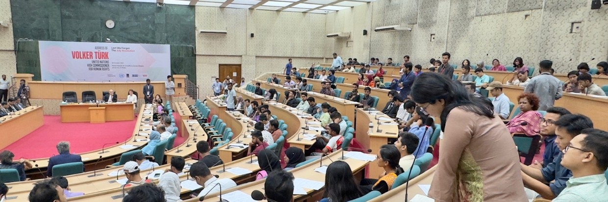 UN Human Rights Chief Volker Türk meets students of Dhaka University