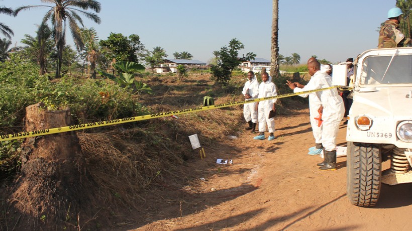 Investigators cordon off areas in Tshisuku to conduct forensic analyses and collect evidence, Kasai Central Province, DR Congo, June 2019. © MONUSCO/UN Joint Human Rights Office